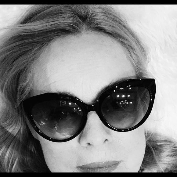 GORGEOUS BALENZIAGA Sunglasses new never worn Italian - Picture 15 of 16